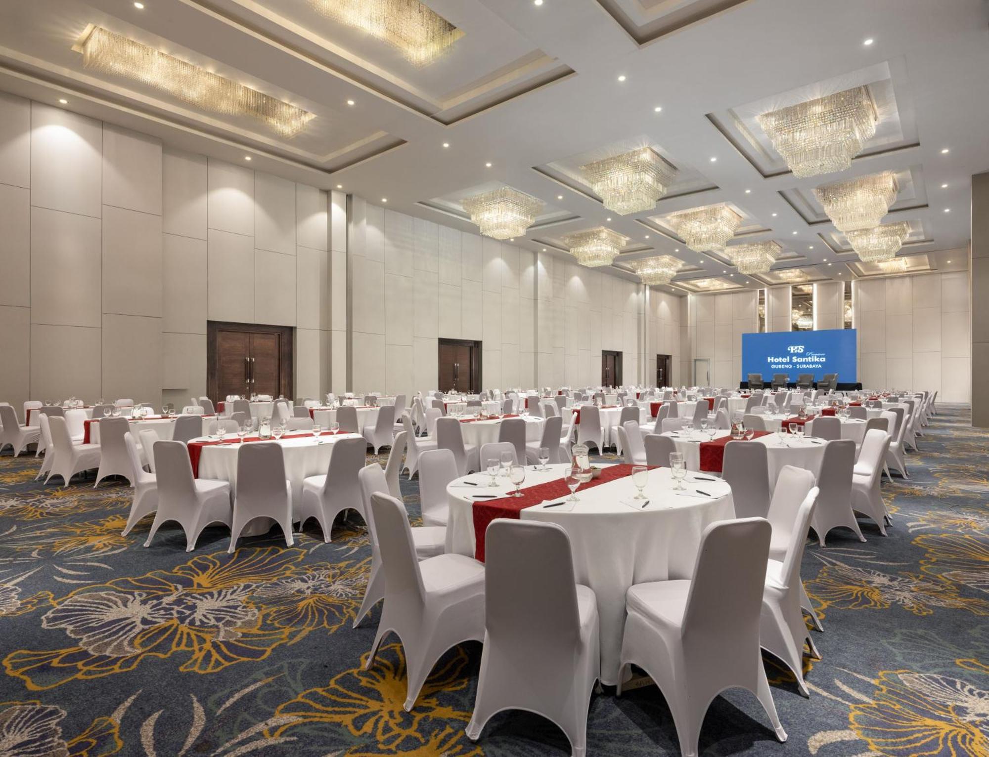 Santika Premiere Gubeng 4* Surabaya